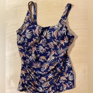 Niptuck Swim Top size 10 (JK)